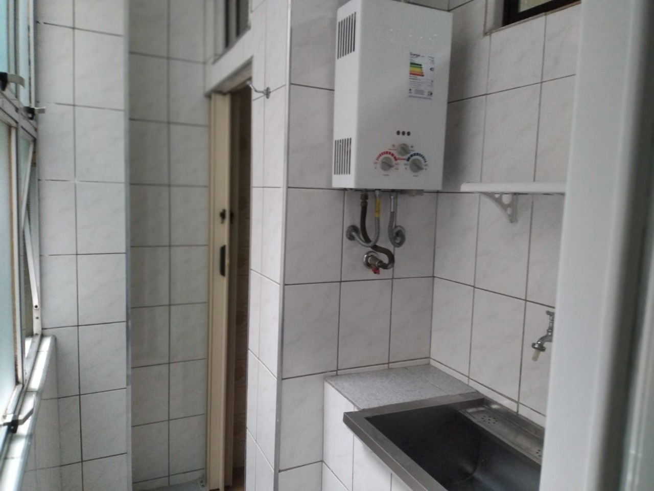 Apartamento para alugar com 2 quartos, 70m² - Foto 27