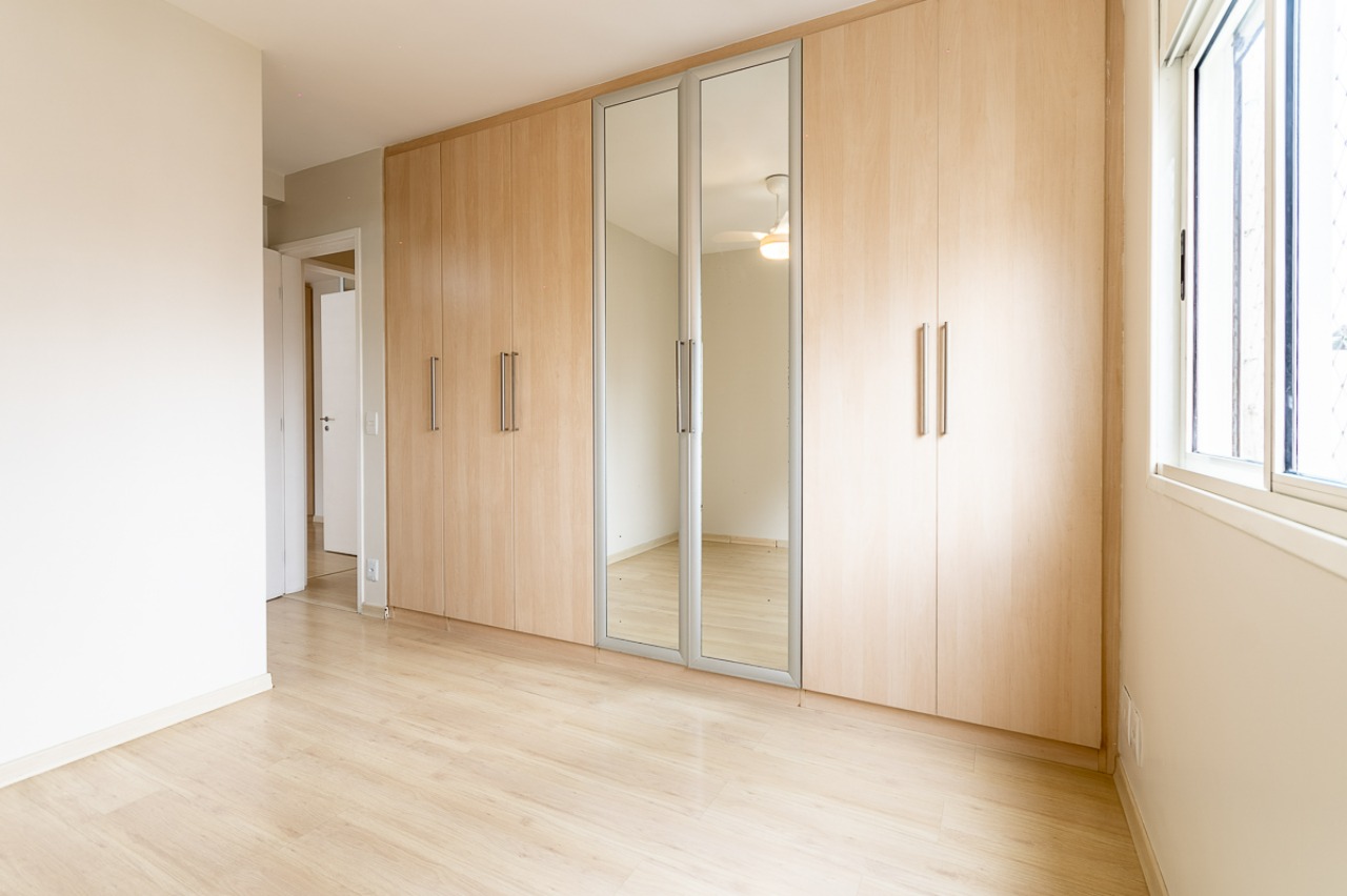 Apartamento para alugar com 4 quartos, 140m² - Foto 35