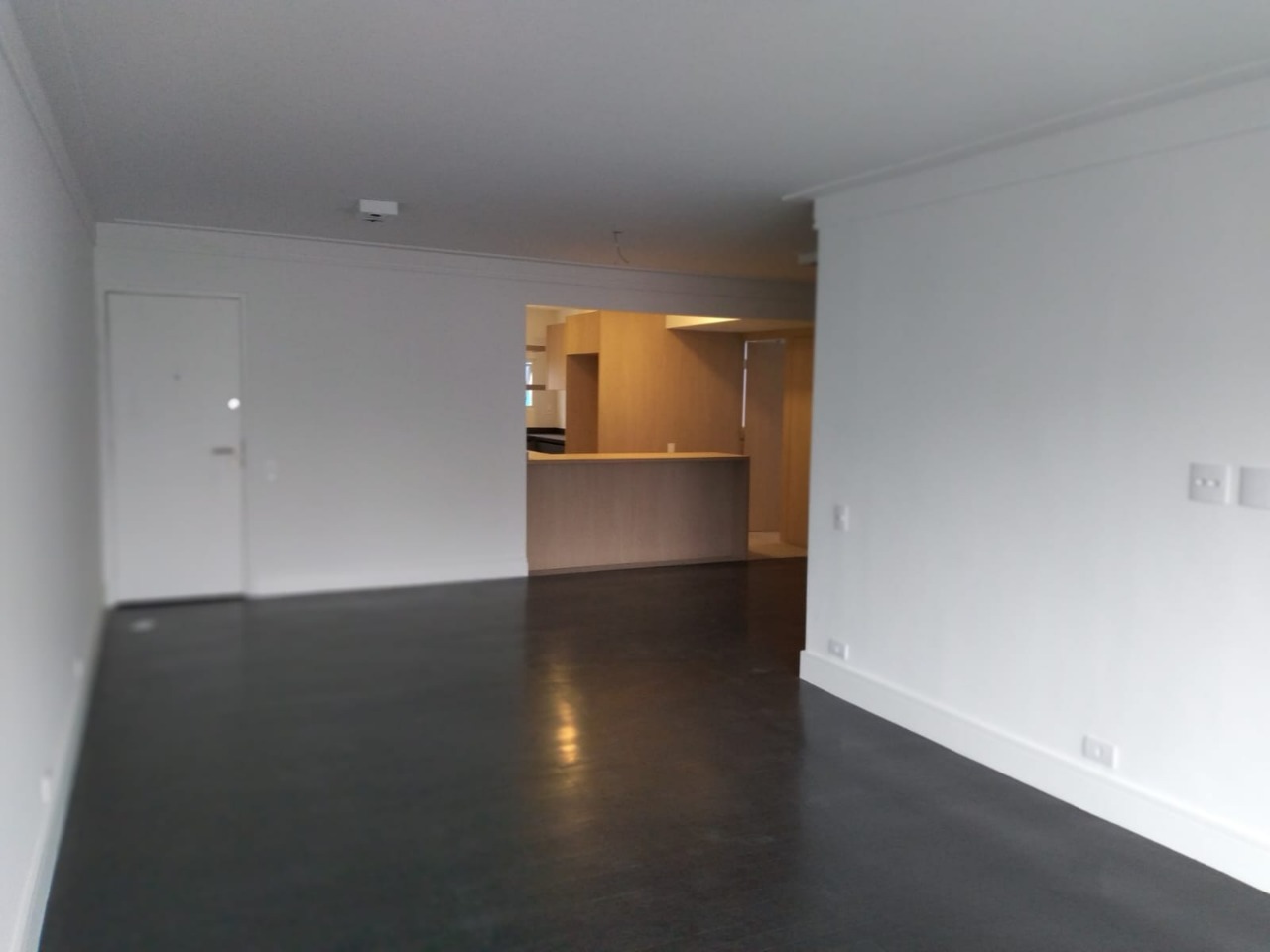 Apartamento para alugar com 3 quartos, 130m² - Foto 2