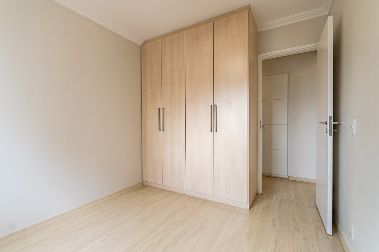 Apartamento para alugar com 4 quartos, 140m² - Foto 23