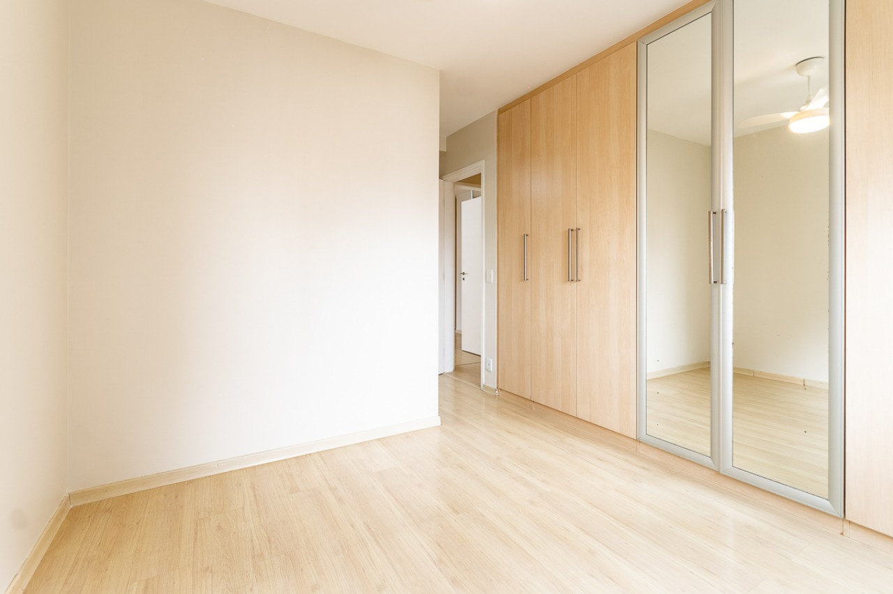 Apartamento para alugar com 4 quartos, 140m² - Foto 36