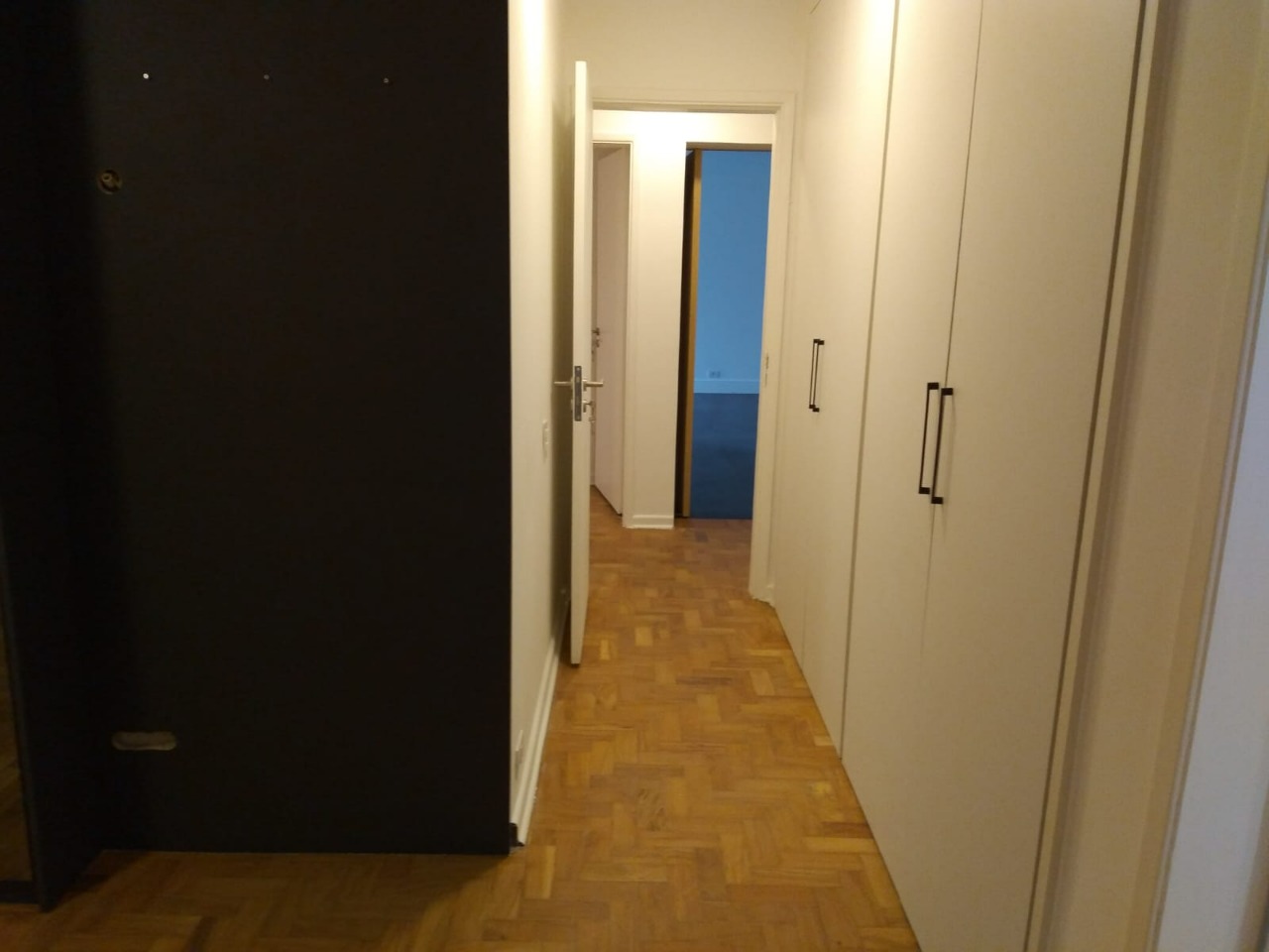 Apartamento para alugar com 3 quartos, 130m² - Foto 12