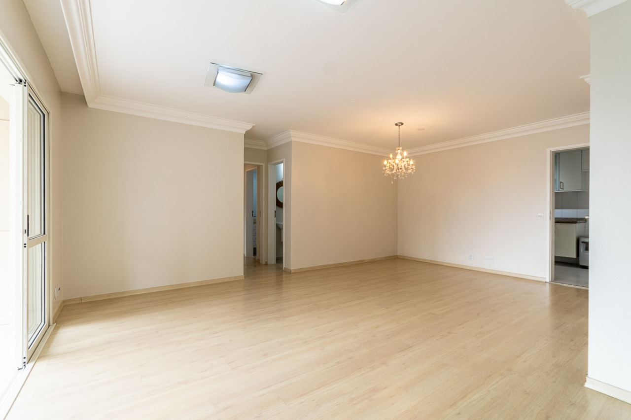 Apartamento para alugar com 4 quartos, 140m² - Foto 6