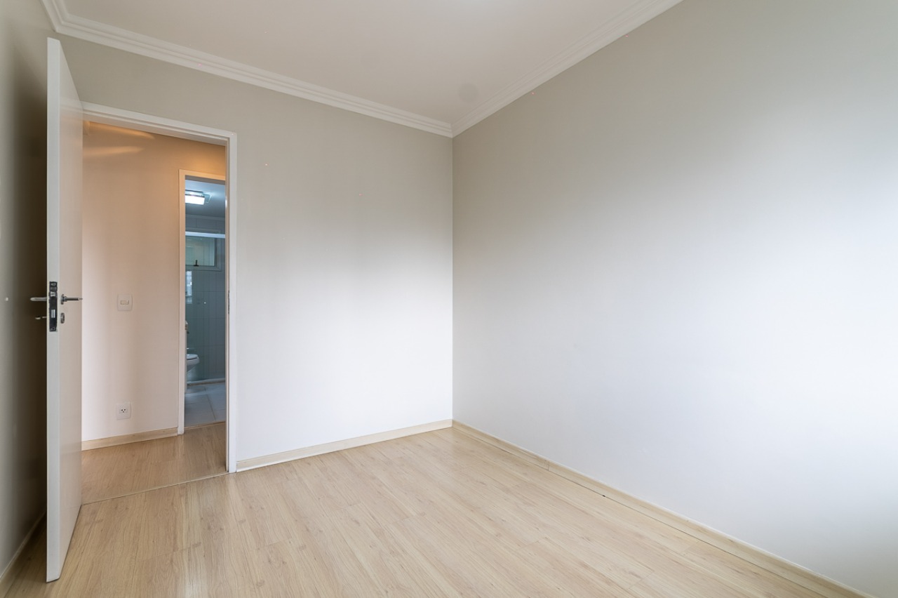 Apartamento para alugar com 4 quartos, 140m² - Foto 19