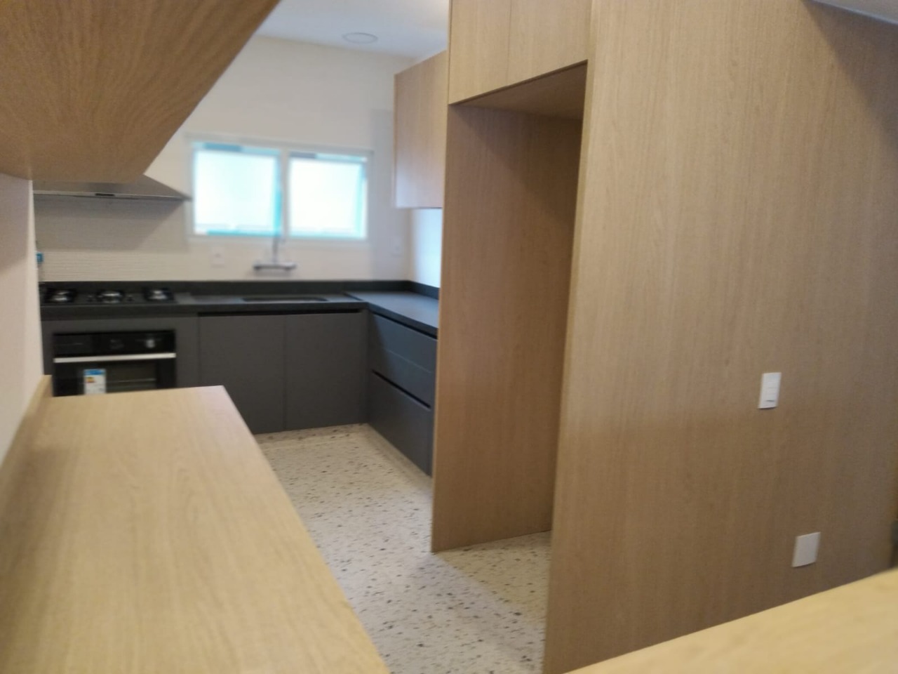 Apartamento para alugar com 3 quartos, 130m² - Foto 8