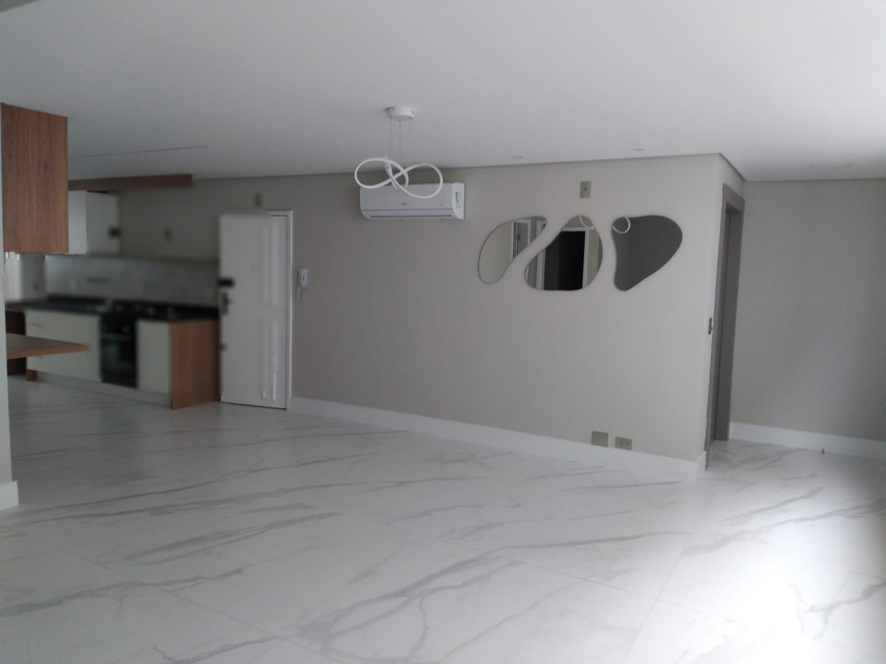 Apartamento para alugar com 3 quartos, 138m² - Foto 6