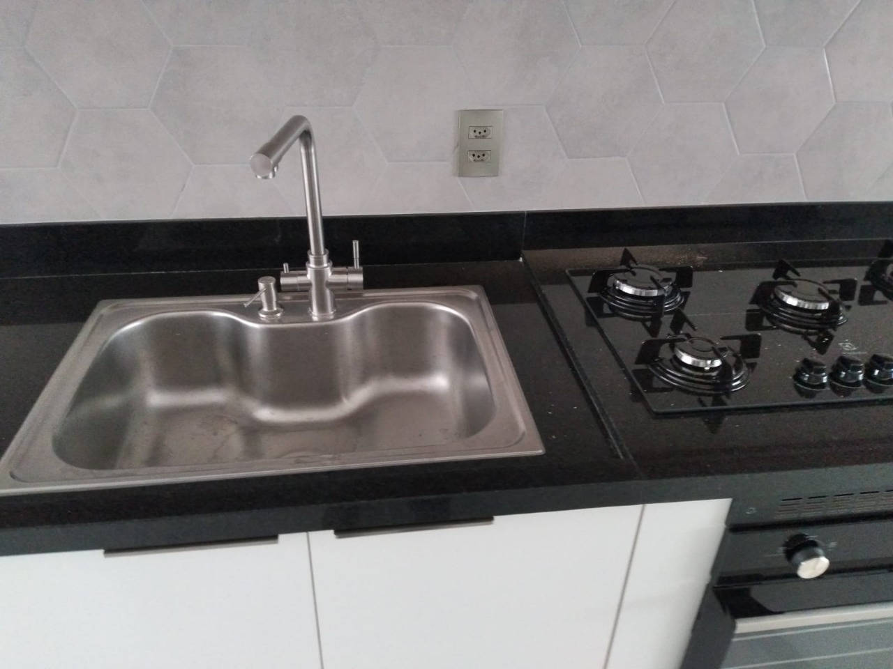 Apartamento para alugar com 3 quartos, 138m² - Foto 13