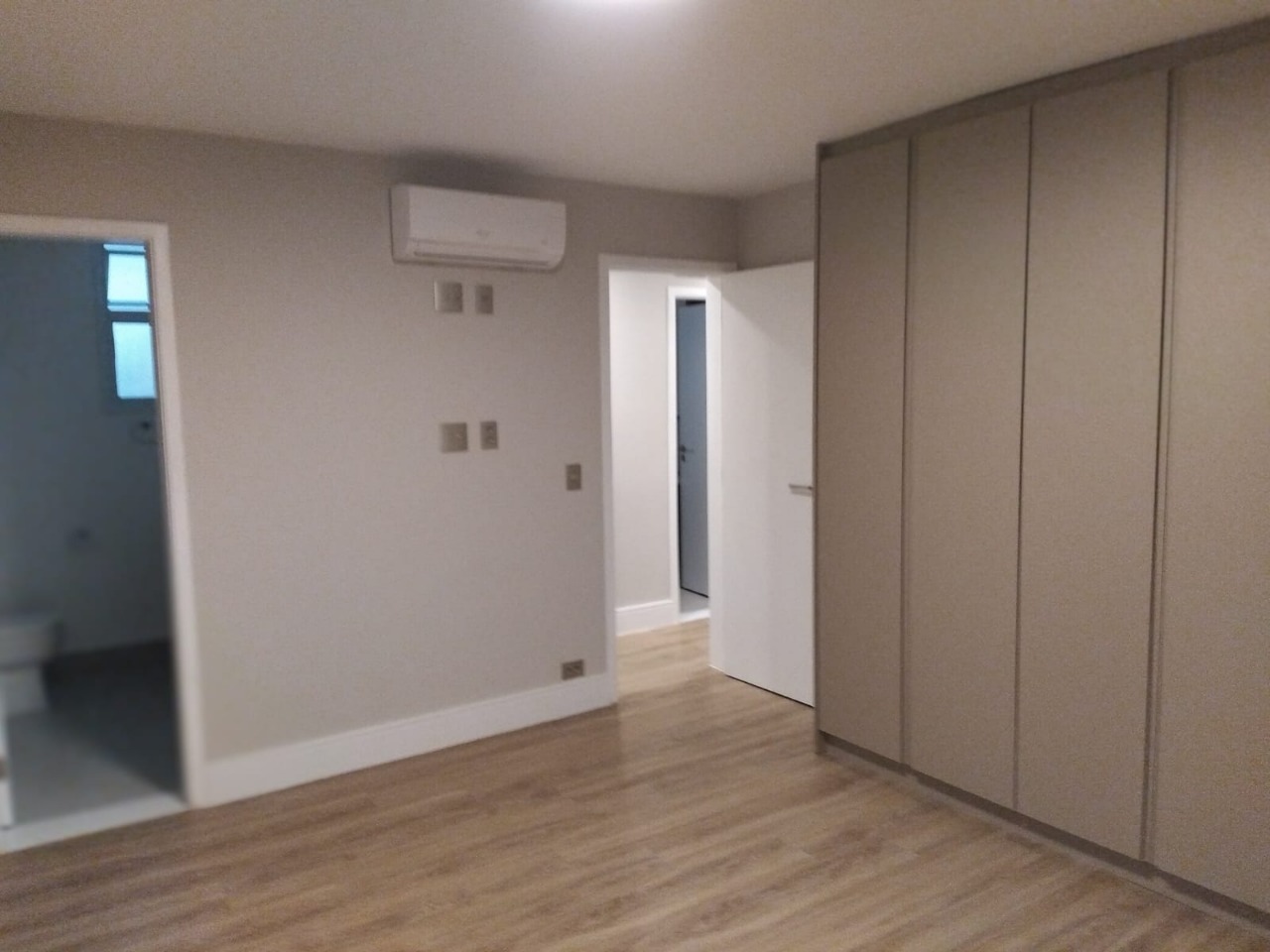 Apartamento para alugar com 3 quartos, 138m² - Foto 20