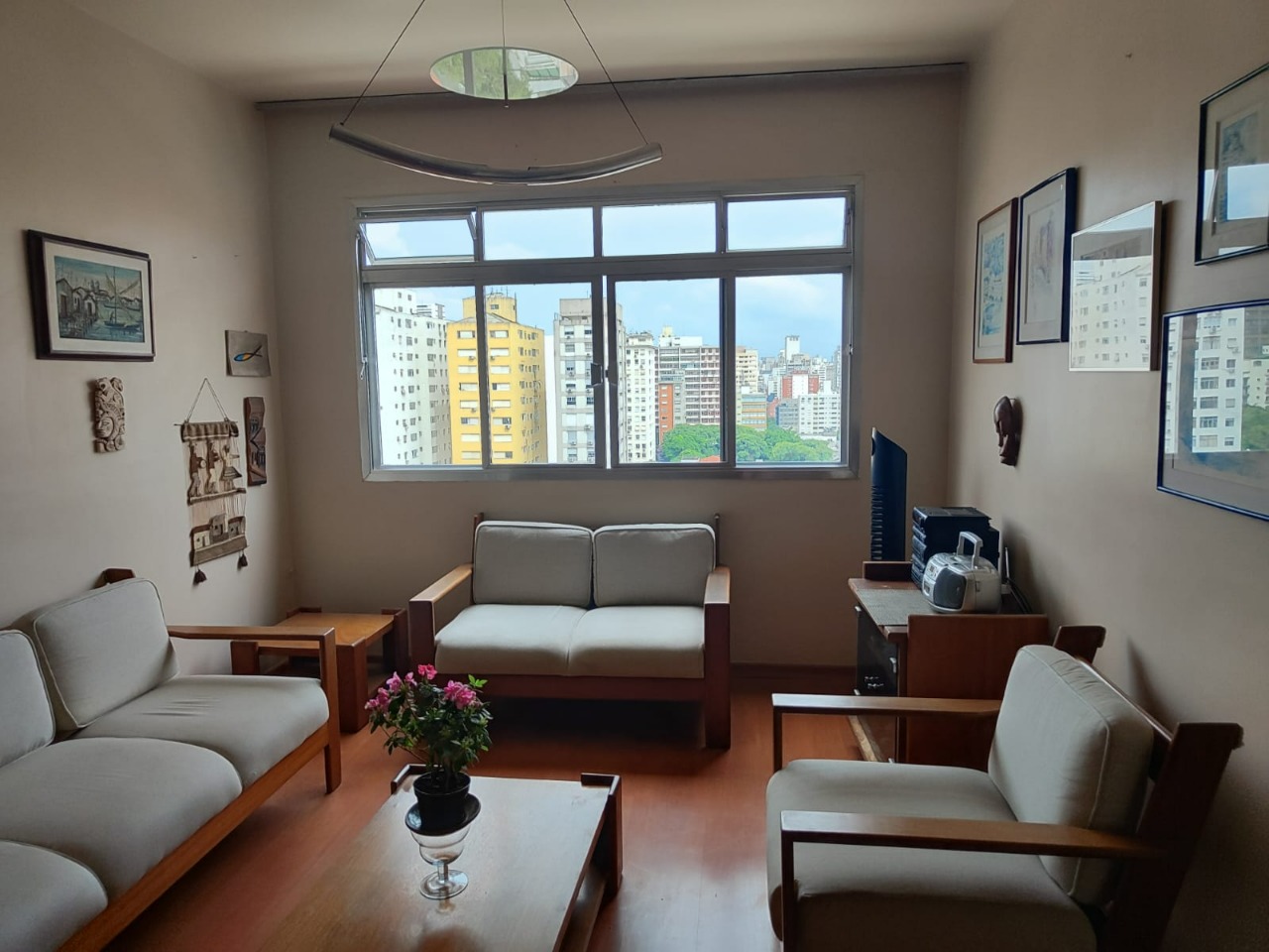 Apartamento para alugar com 2 quartos, 90m² - Foto 2