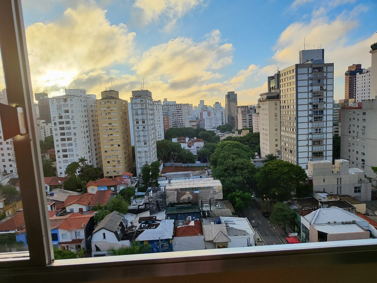 Apartamento para alugar com 2 quartos, 90m² - Foto 24