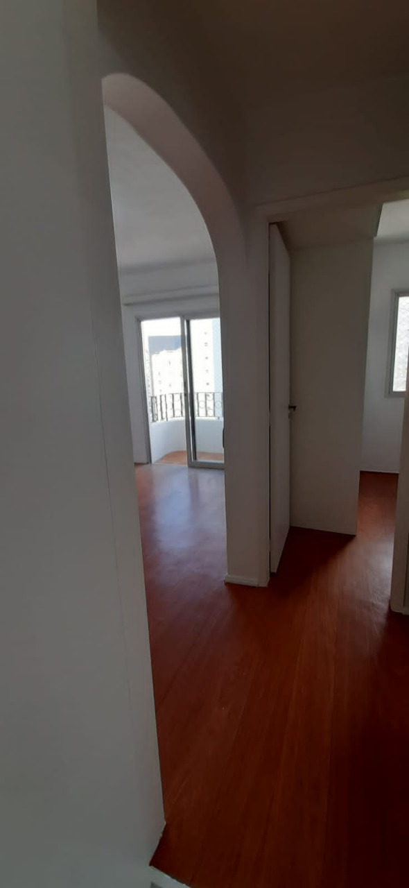 Apartamento para alugar com 1 quarto, 40m² - Foto 10