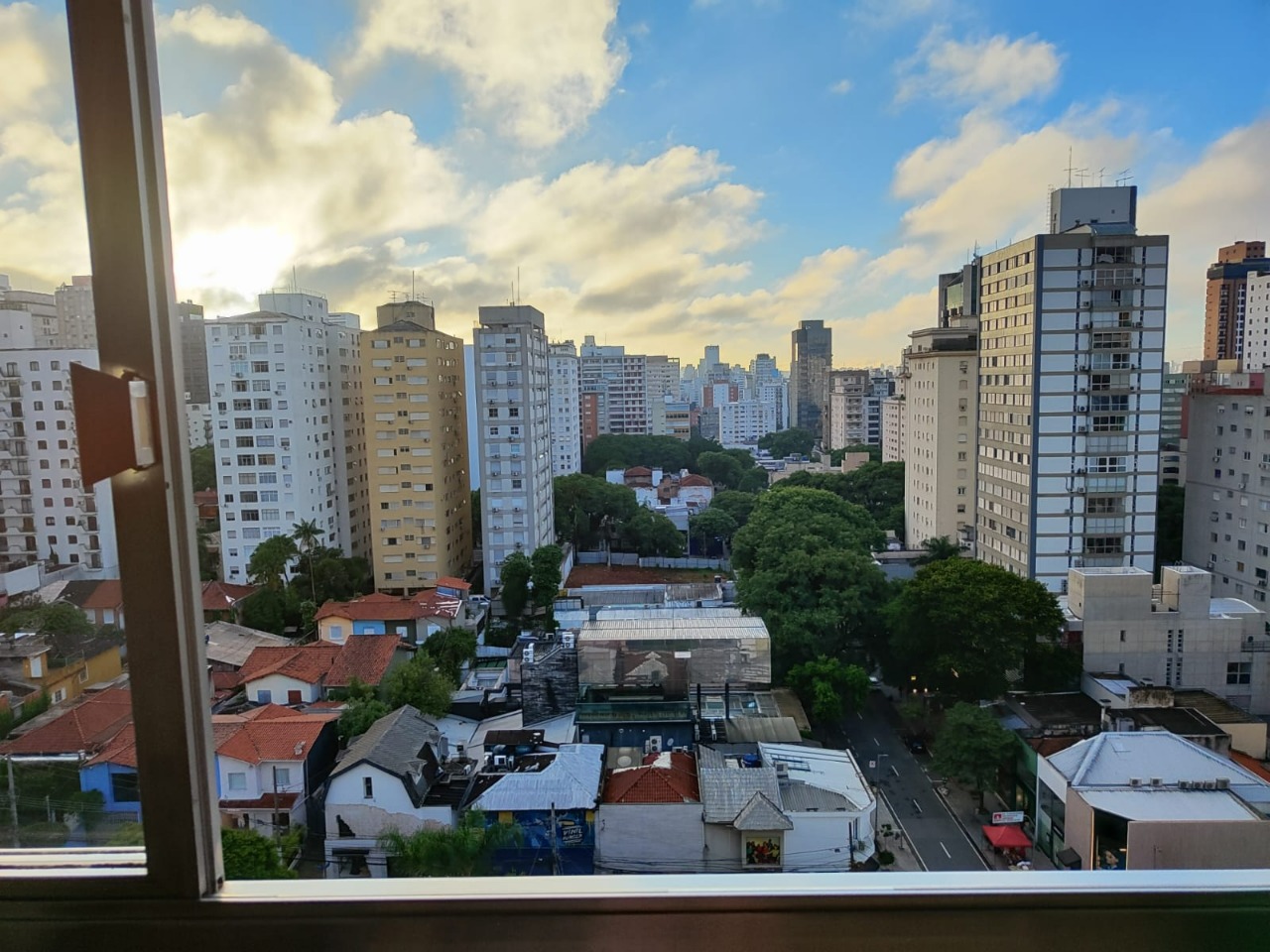 Apartamento para alugar com 2 quartos, 90m² - Foto 9