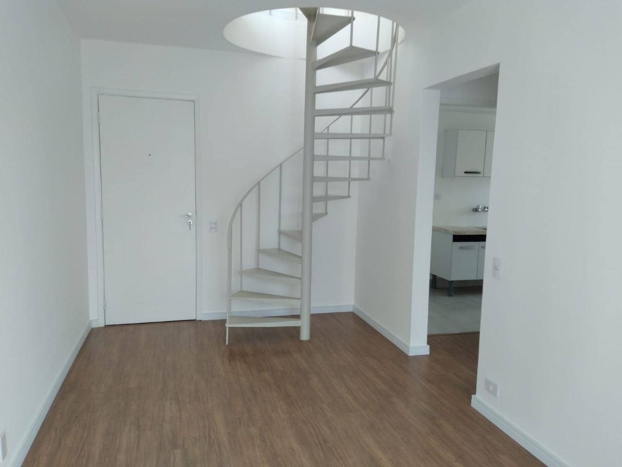 Apartamento para alugar com 2 quartos, 90m² - Foto 3