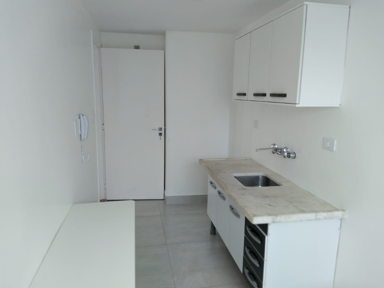 Apartamento para alugar com 2 quartos, 90m² - Foto 11