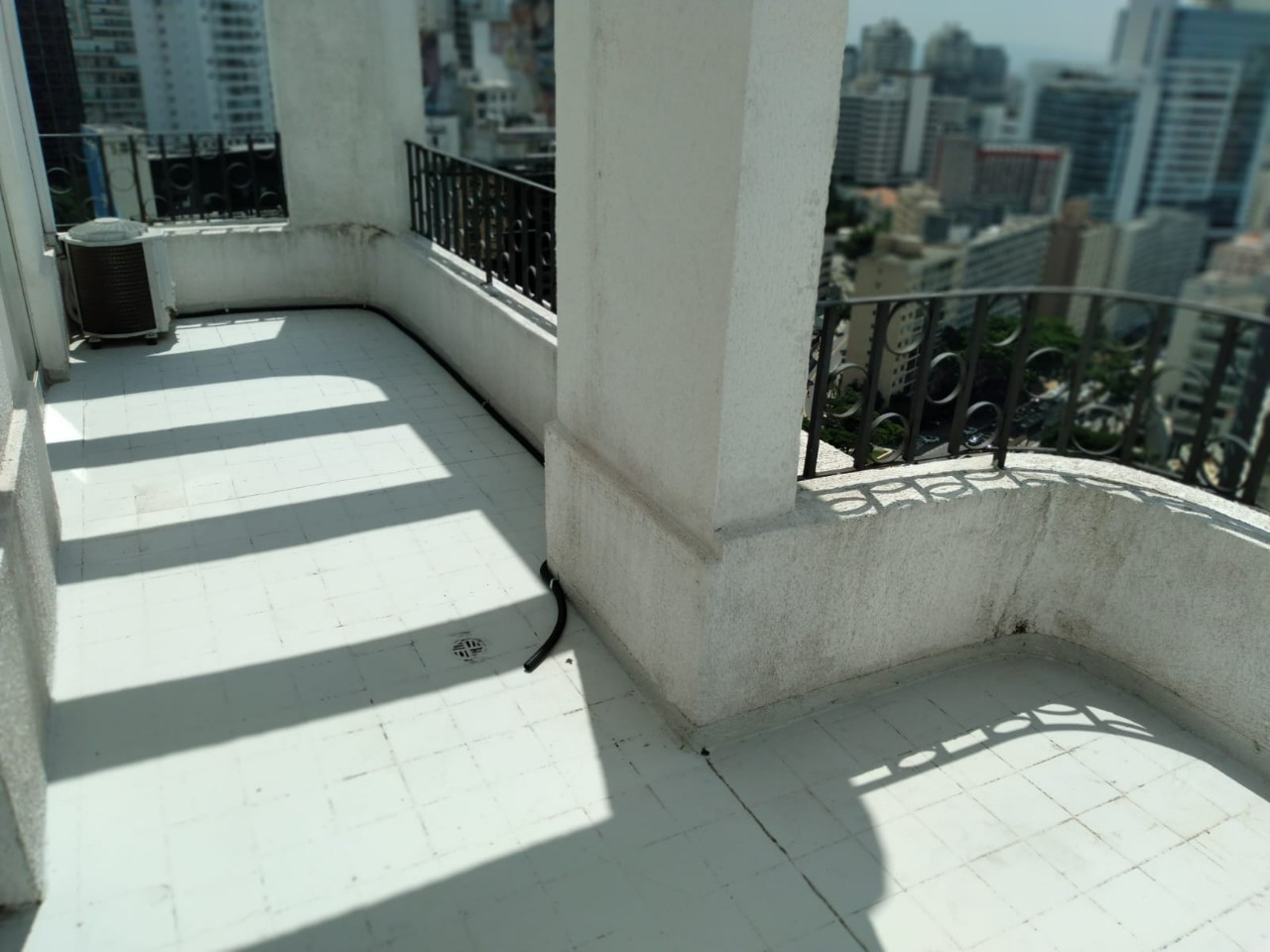 Apartamento para alugar com 2 quartos, 90m² - Foto 40