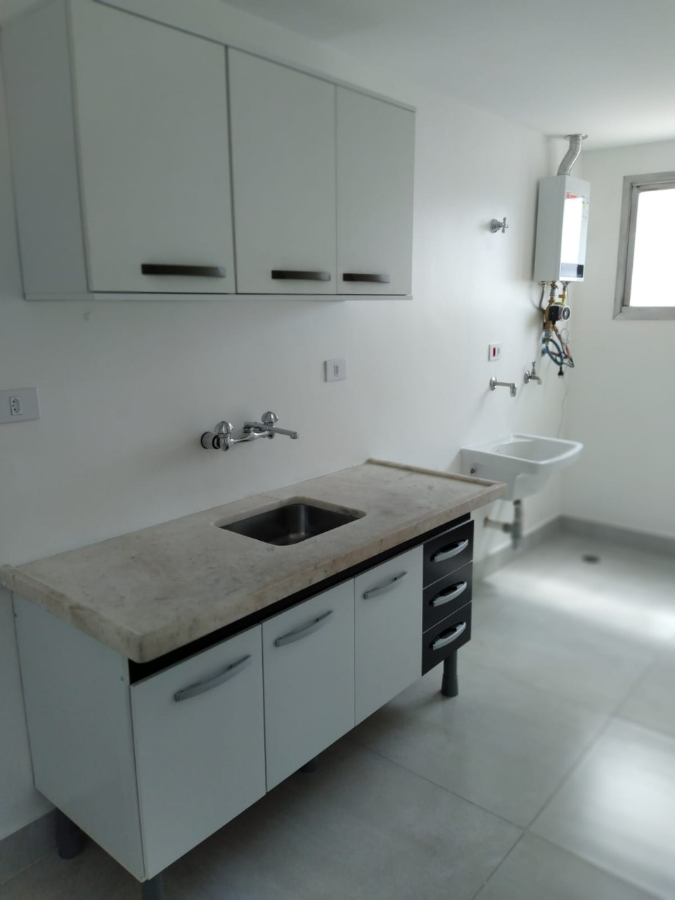 Apartamento para alugar com 2 quartos, 90m² - Foto 13