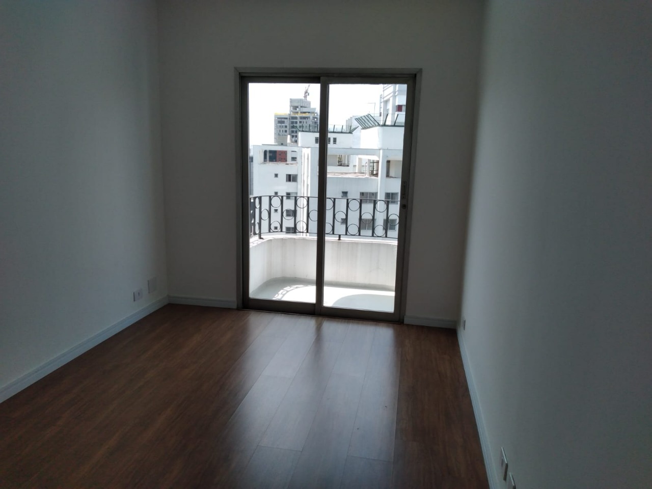 Apartamento para alugar com 2 quartos, 90m² - Foto 1