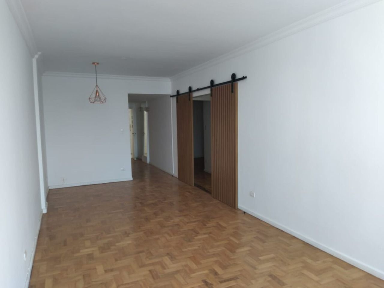 Apartamento para alugar com 3 quartos, 120m² - Foto 1