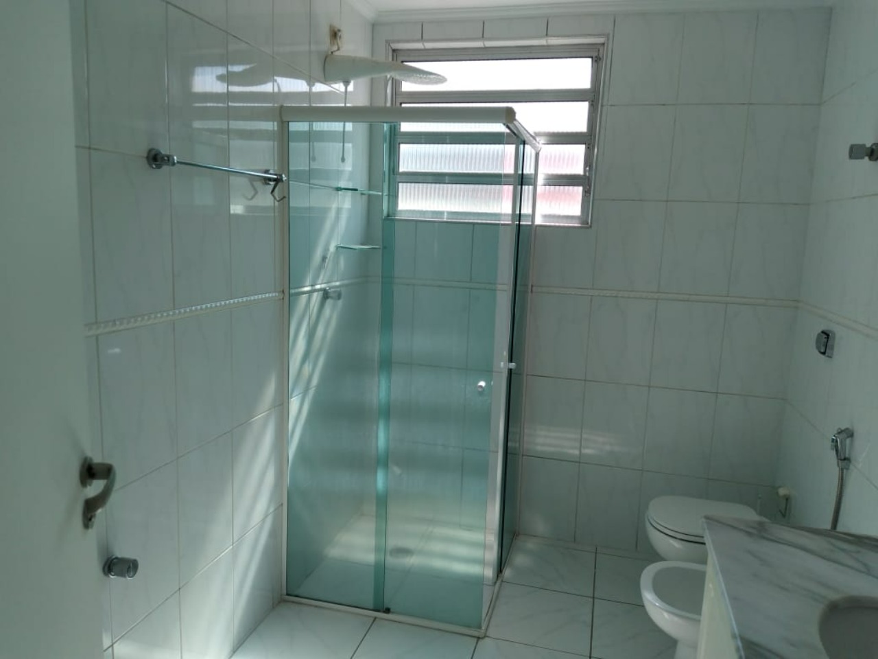 Apartamento para alugar com 3 quartos, 120m² - Foto 19