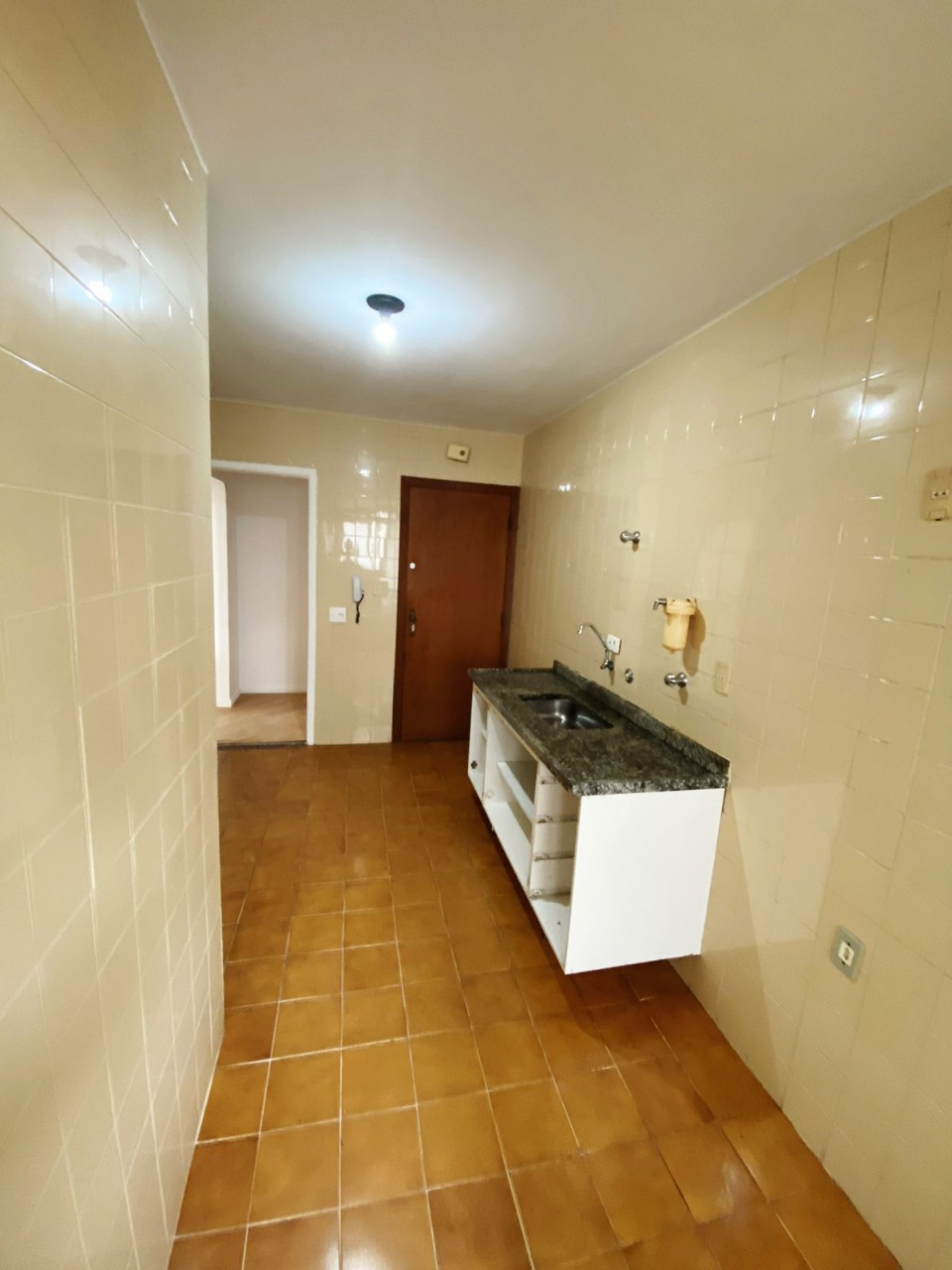 Apartamento para alugar com 3 quartos, 83m² - Foto 13