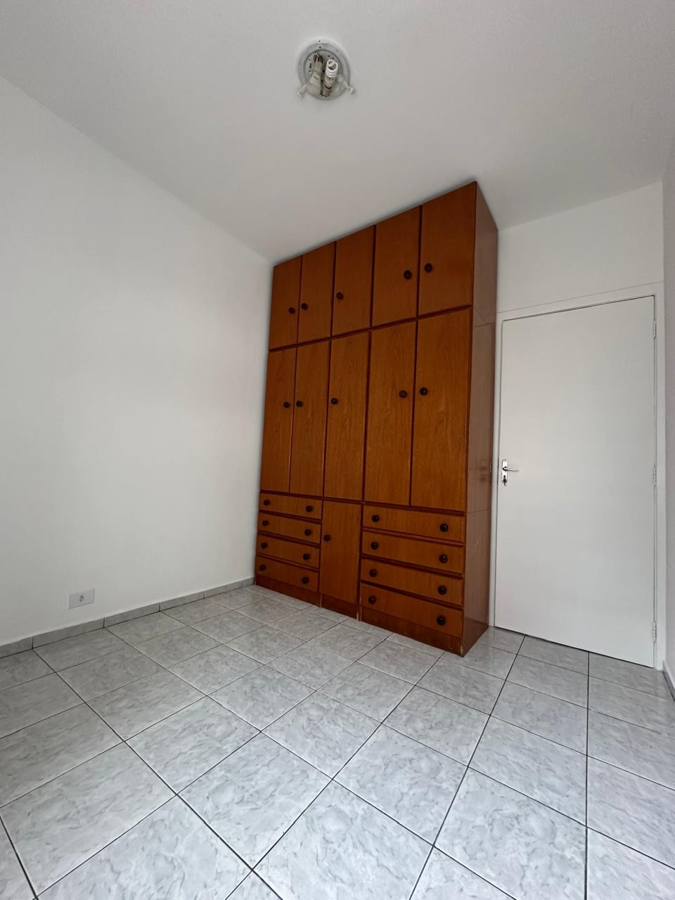 Apartamento à venda com 2 quartos, 74m² - Foto 4