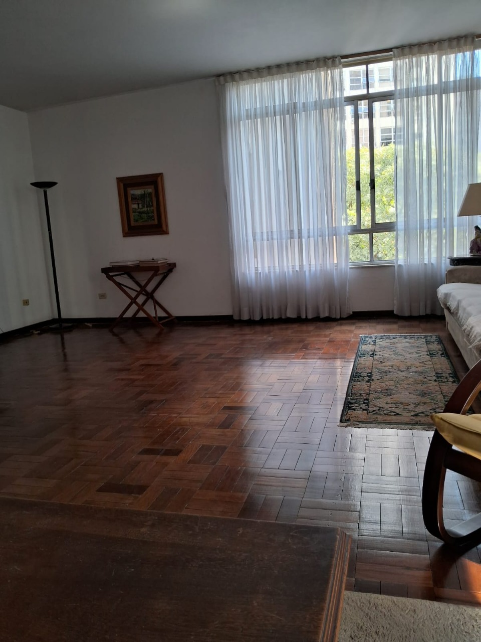 Apartamento para alugar com 3 quartos, 190m² - Foto 4