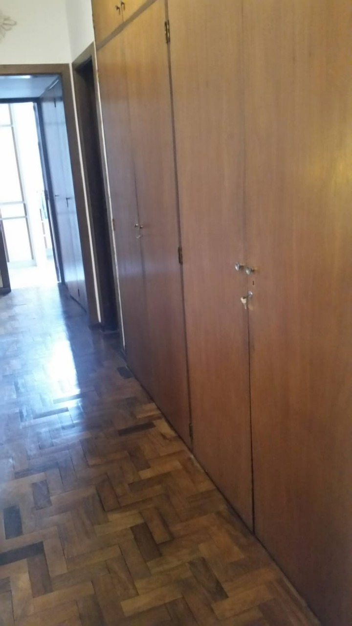 Apartamento para alugar com 3 quartos, 190m² - Foto 13