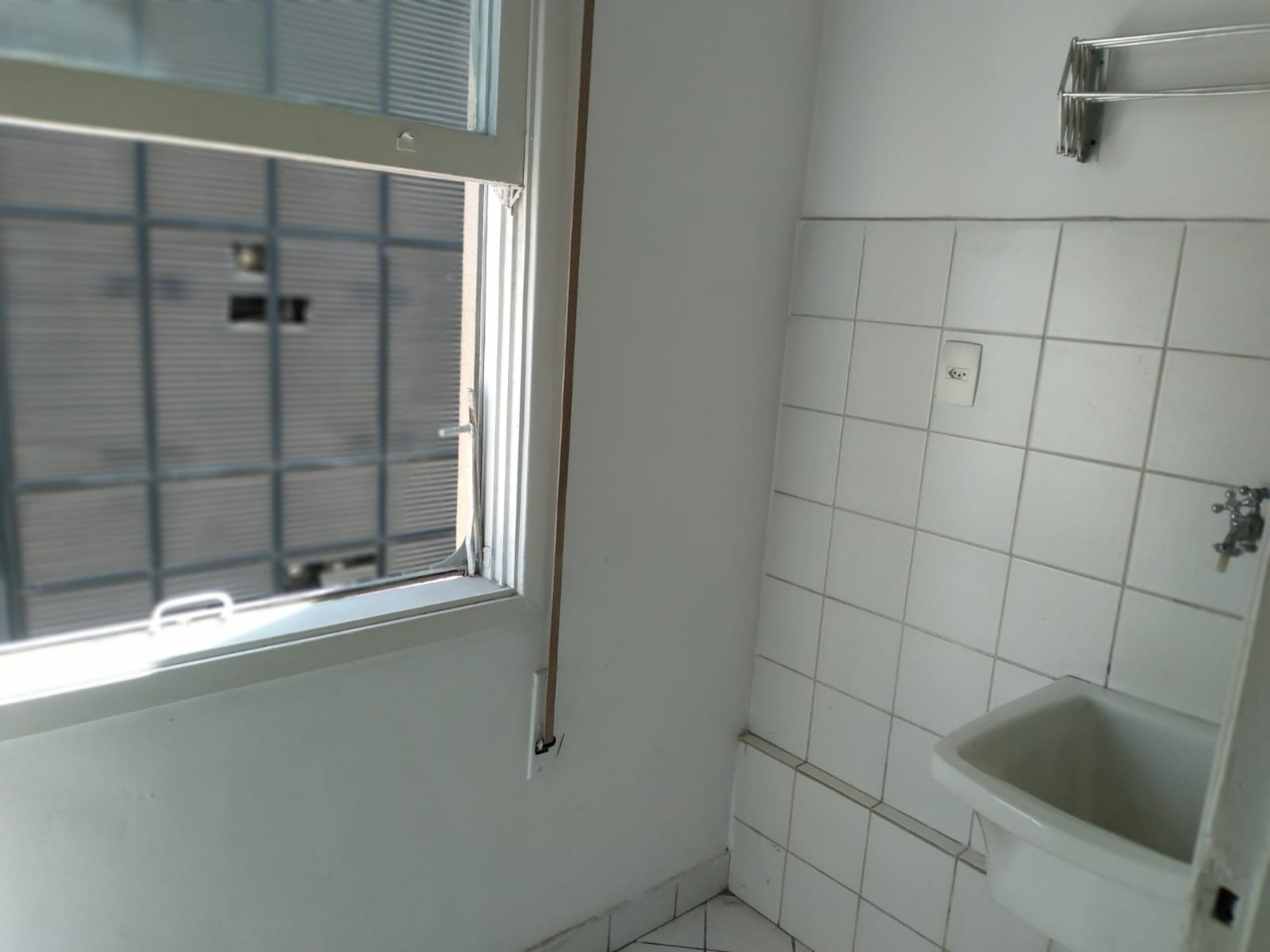 Apartamento para alugar com 2 quartos, 80m² - Foto 29