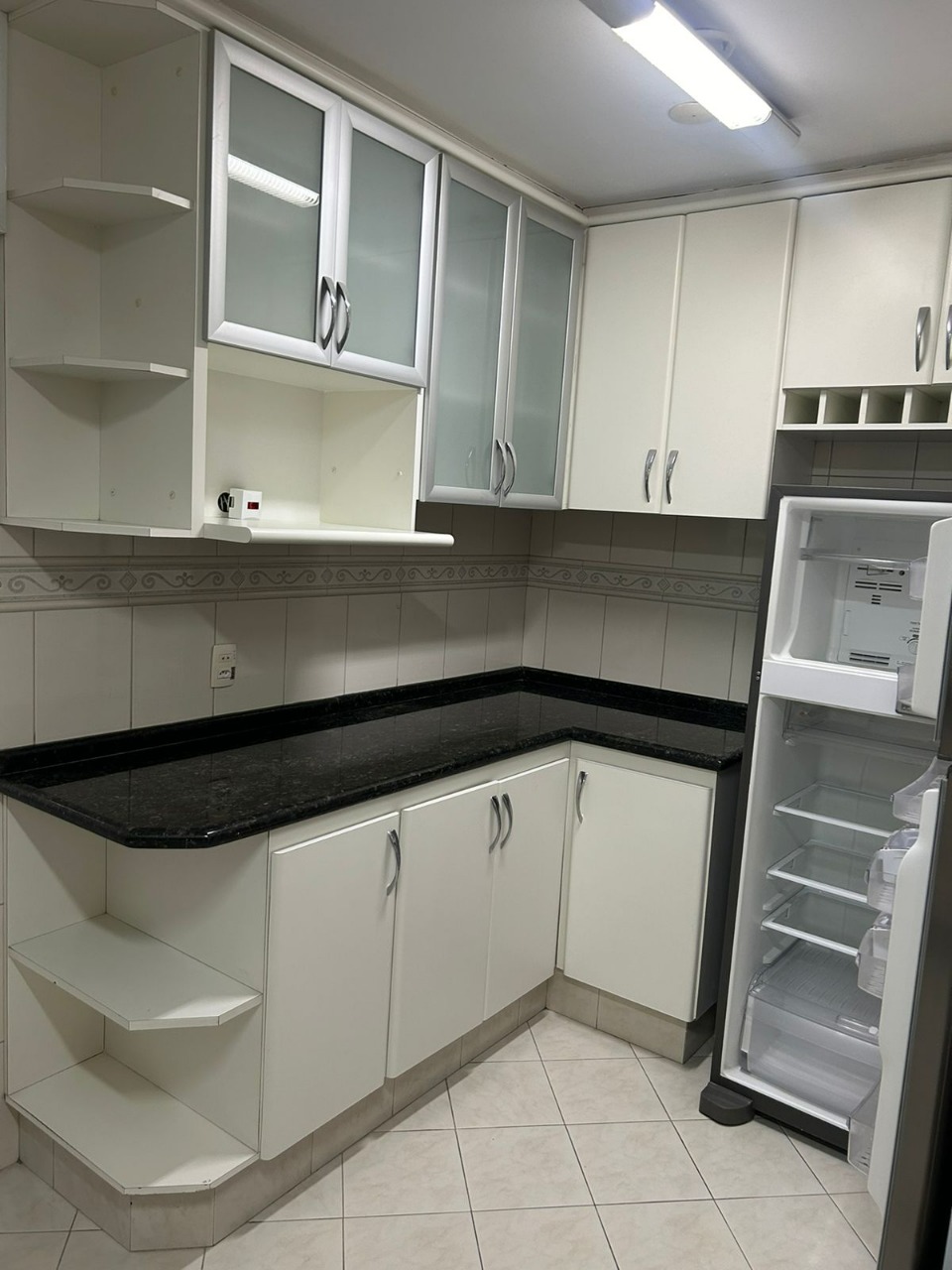 Apartamento para alugar com 3 quartos, 110m² - Foto 6