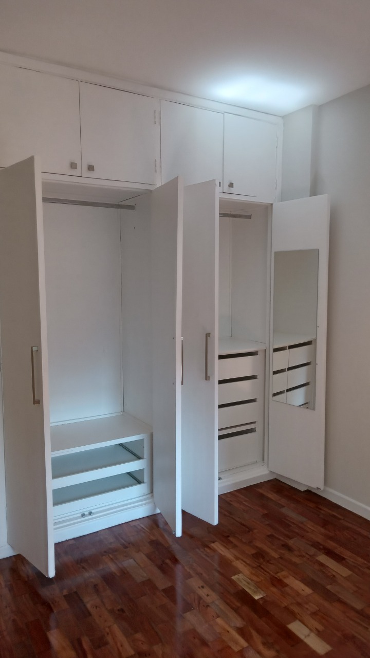 Apartamento para alugar com 3 quartos, 110m² - Foto 18