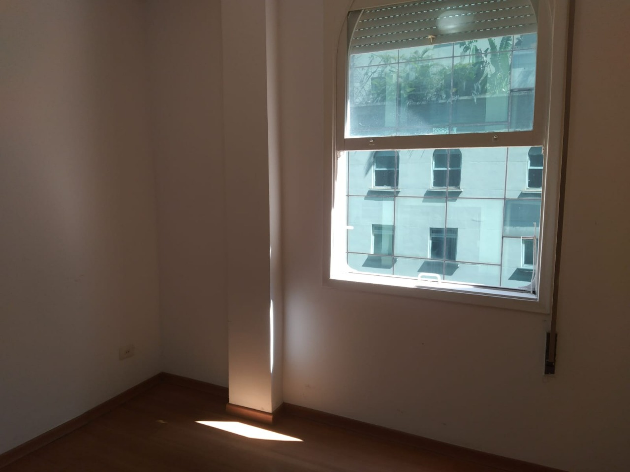 Apartamento para alugar com 2 quartos, 80m² - Foto 12