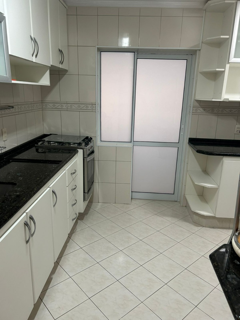 Apartamento para alugar com 3 quartos, 110m² - Foto 7