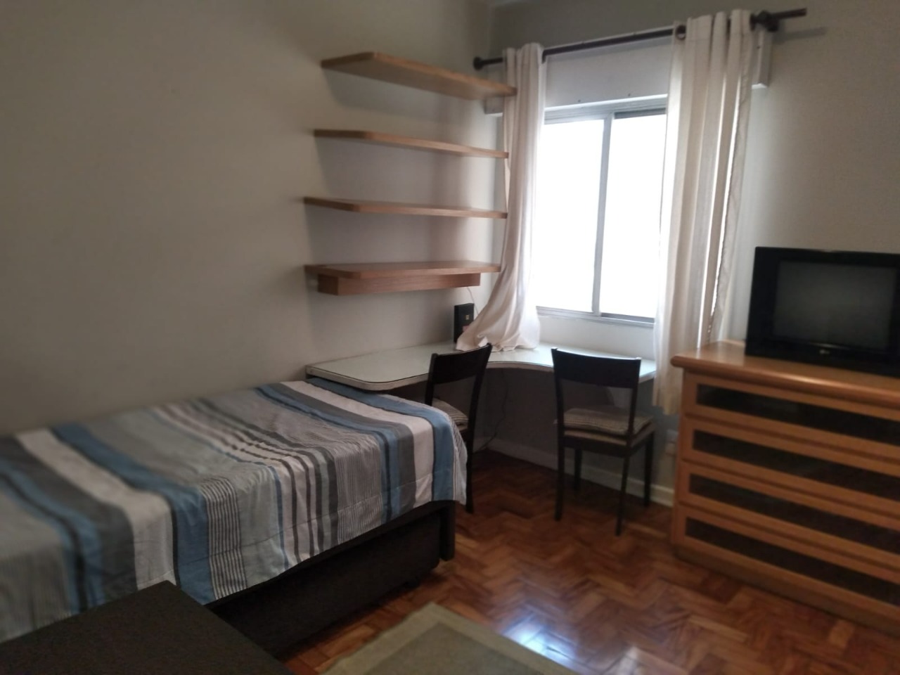 Apartamento para alugar com 2 quartos, 90m² - Foto 17