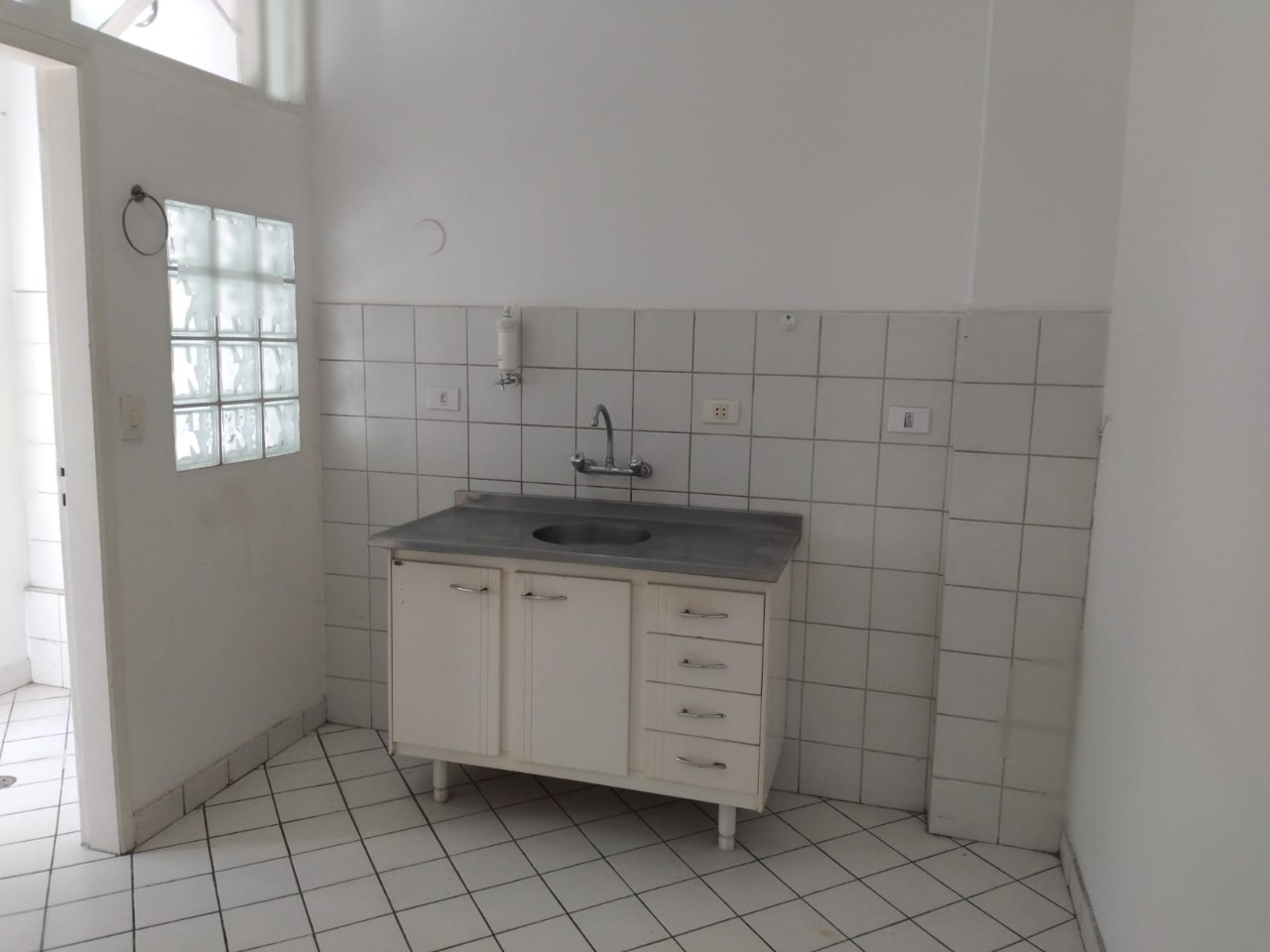 Apartamento para alugar com 2 quartos, 80m² - Foto 25