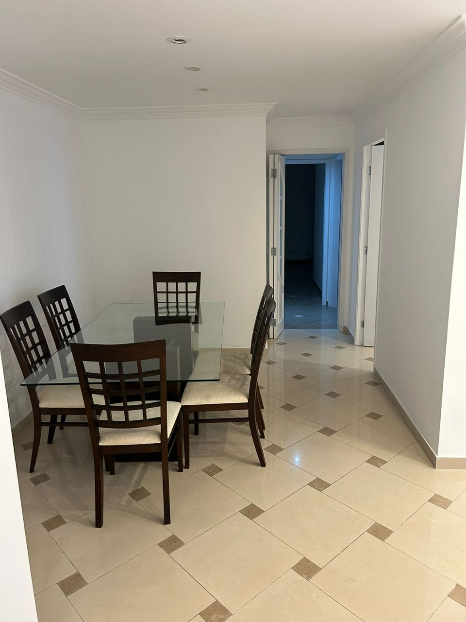 Apartamento para alugar com 3 quartos, 110m² - Foto 4