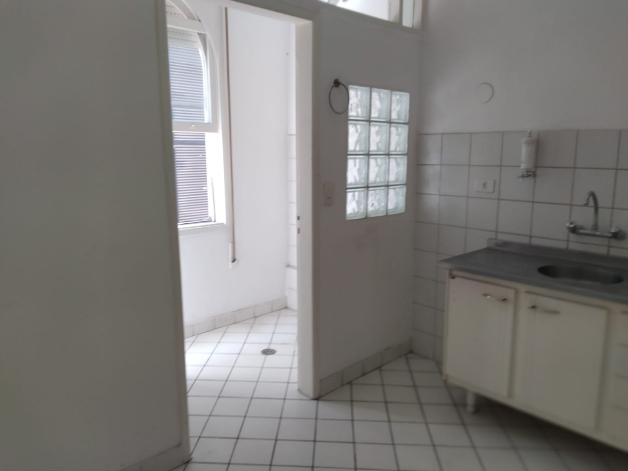 Apartamento para alugar com 2 quartos, 80m² - Foto 26