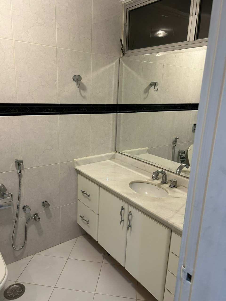 Apartamento para alugar com 3 quartos, 110m² - Foto 19