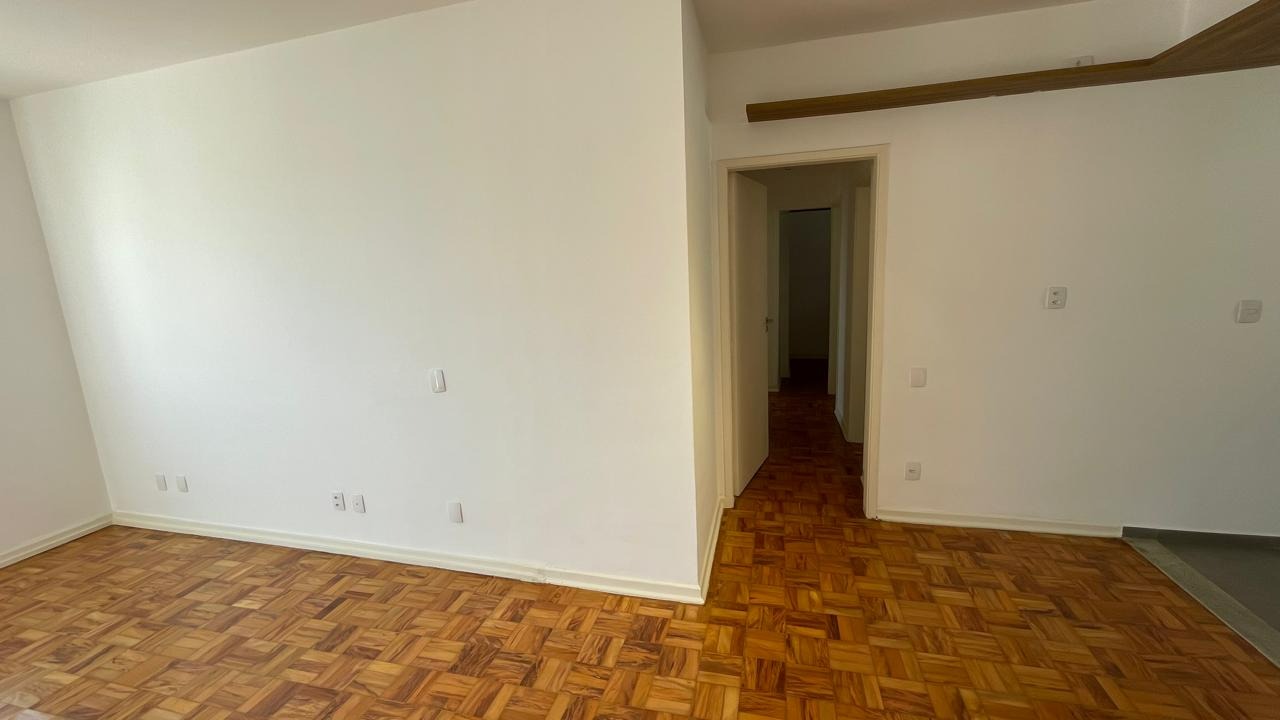 Apartamento para alugar com 2 quartos, 94m² - Foto 13