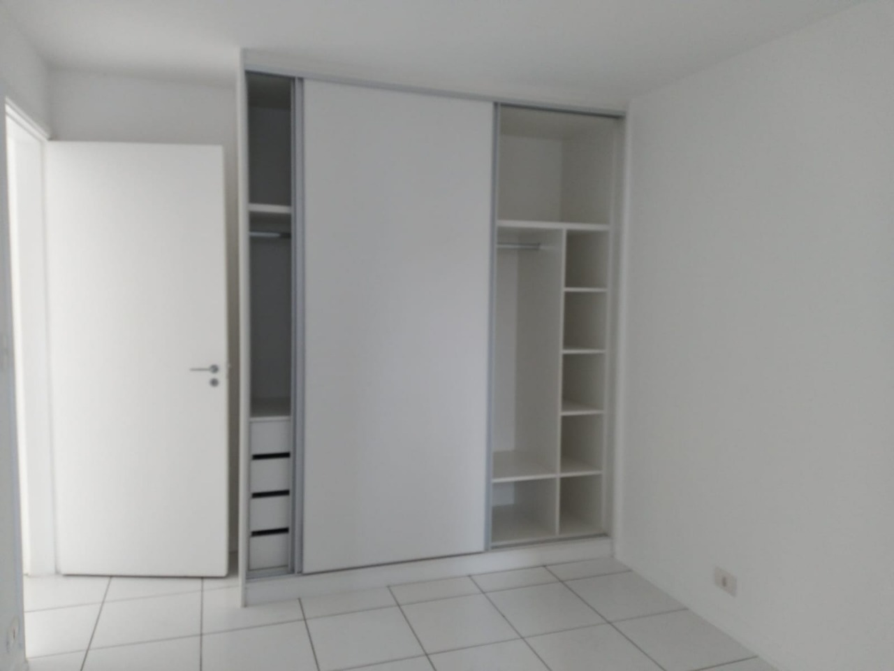 Apartamento para alugar com 2 quartos, 89m² - Foto 13