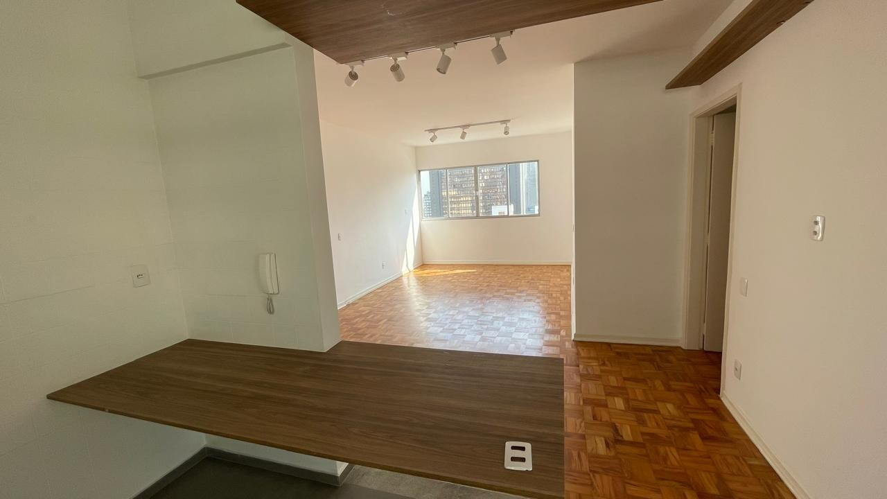 Apartamento para alugar com 2 quartos, 94m² - Foto 10