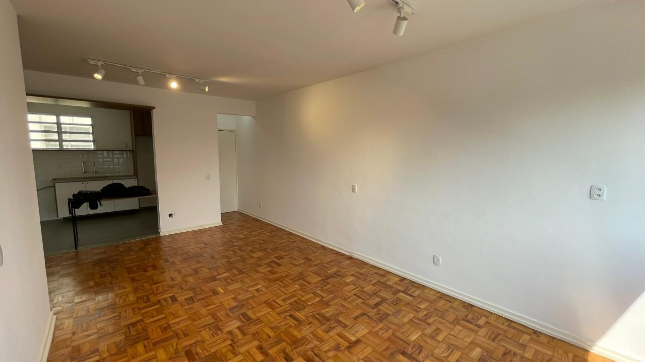 Apartamento para alugar com 2 quartos, 94m² - Foto 9