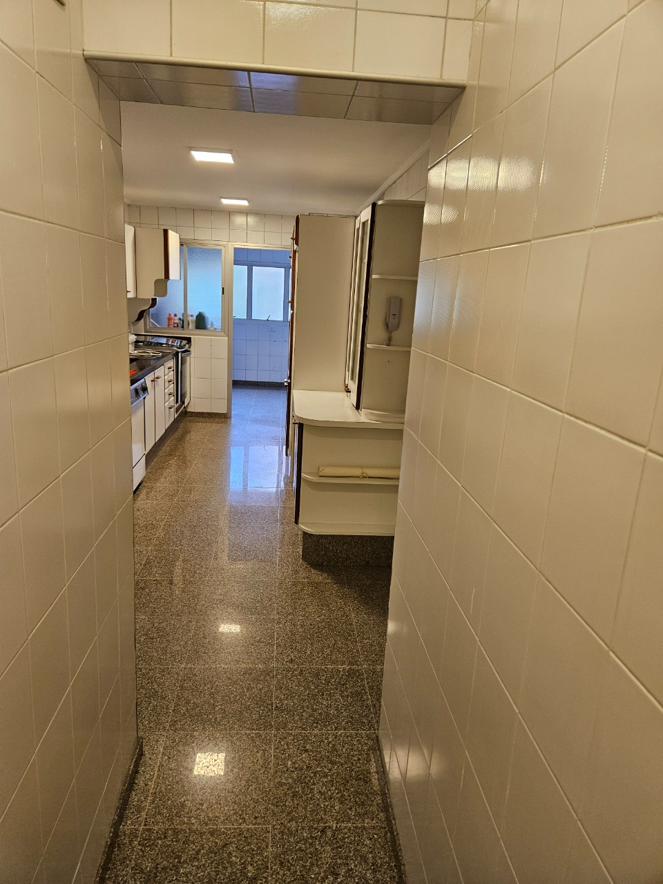 Apartamento para alugar com 3 quartos, 175m² - Foto 34