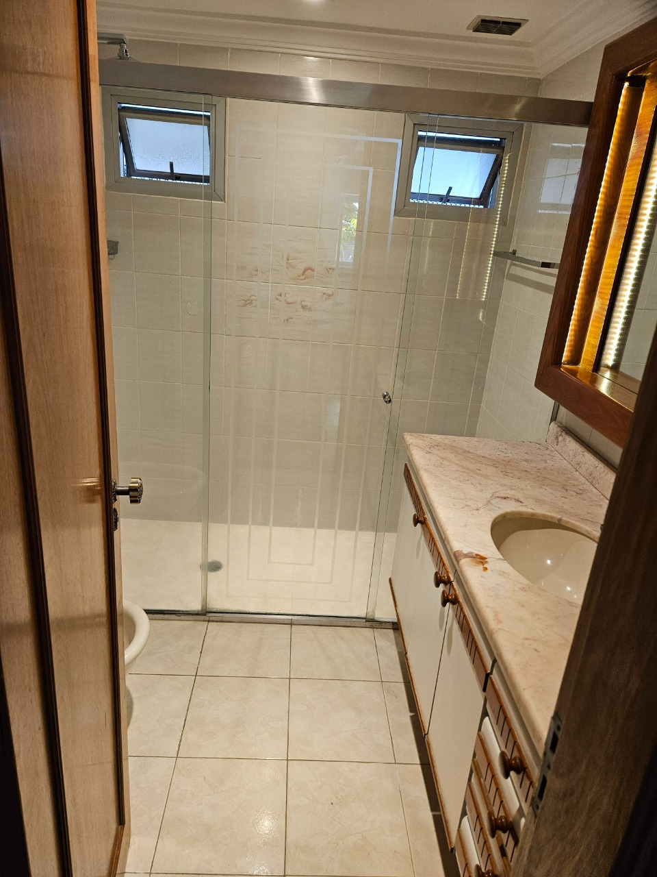 Apartamento para alugar com 3 quartos, 175m² - Foto 24