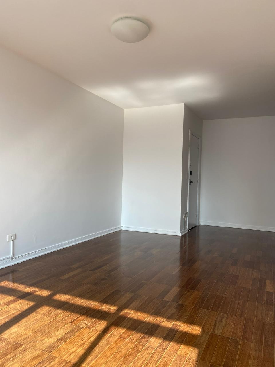 Apartamento para alugar com 3 quartos, 145m² - Foto 3