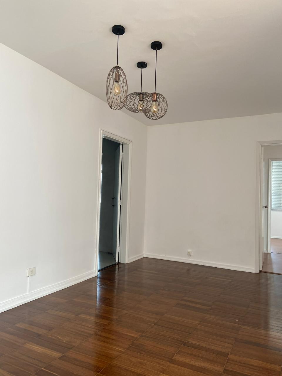 Apartamento para alugar com 3 quartos, 145m² - Foto 4