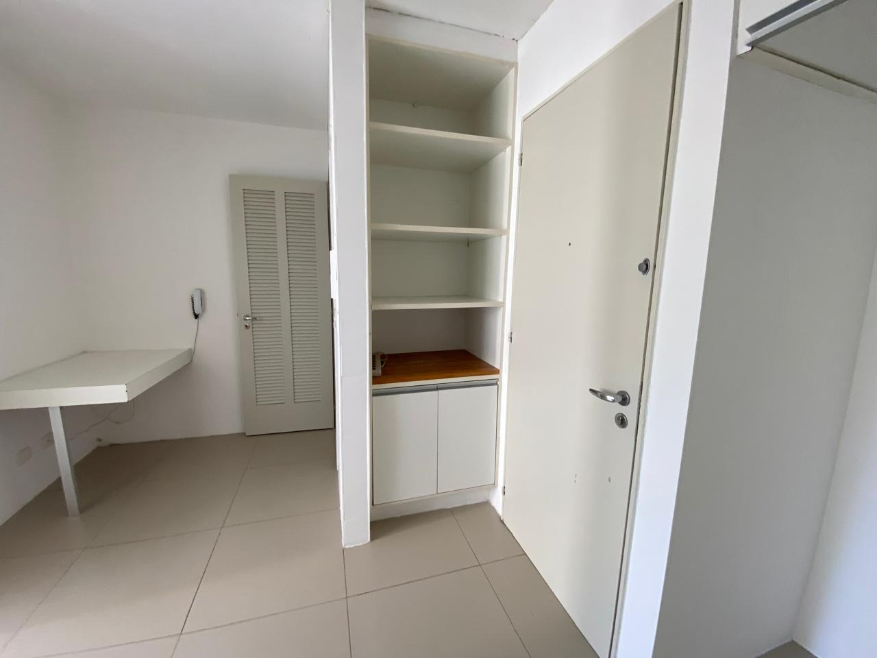 Apartamento para alugar com 3 quartos, 110m² - Foto 15