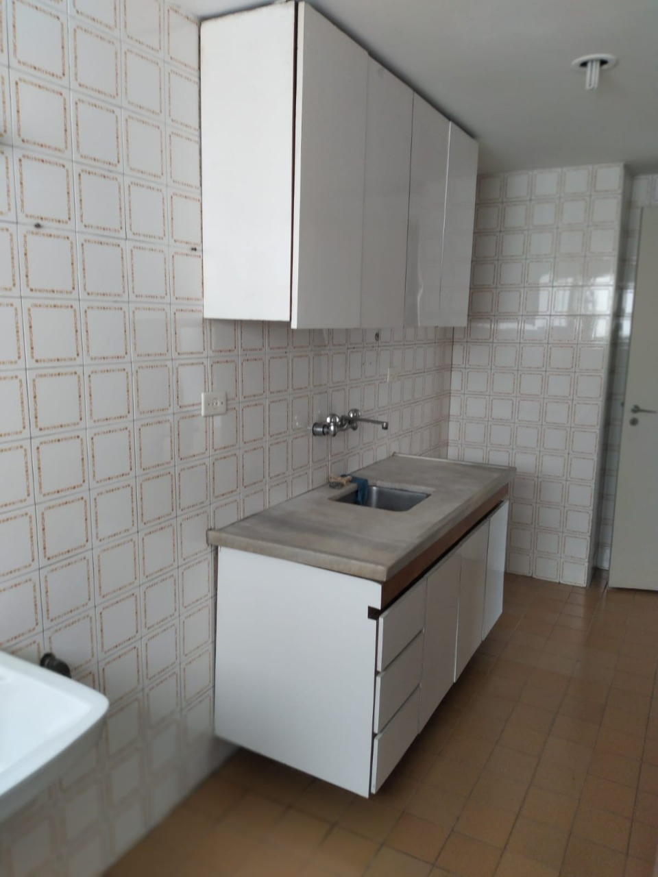 Apartamento à venda com 1 quarto, 50m² - Foto 8