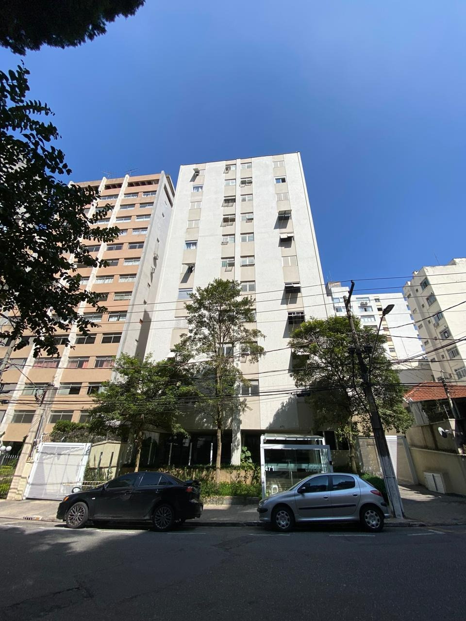 Apartamento para alugar com 3 quartos, 110m² - Foto 18