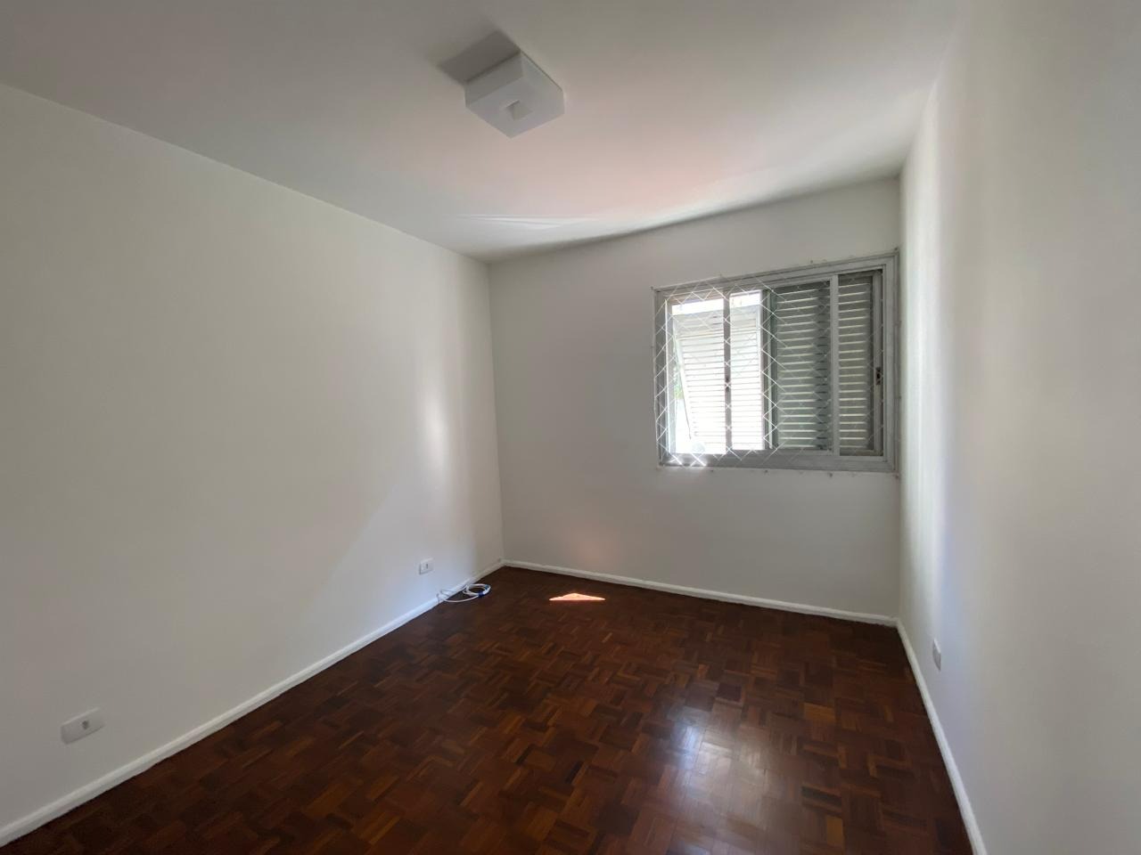 Apartamento para alugar com 3 quartos, 110m² - Foto 8