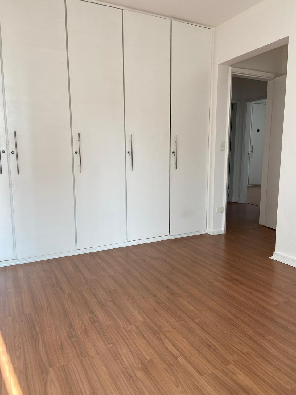 Apartamento para alugar com 3 quartos, 145m² - Foto 10